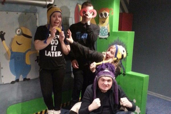 Команда «Мир Квестов» в квесте Секретная фабрика миньонов. Kids