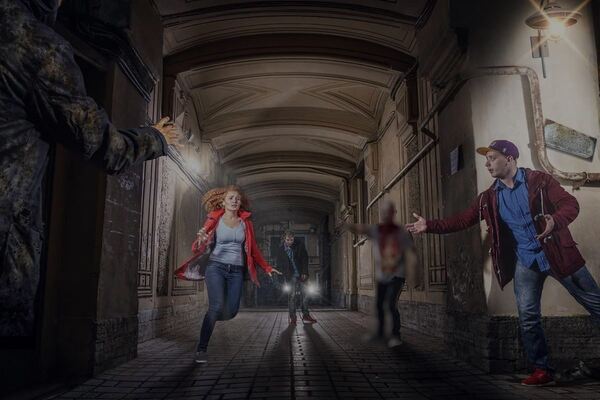 Фотография перформанса «Твари»