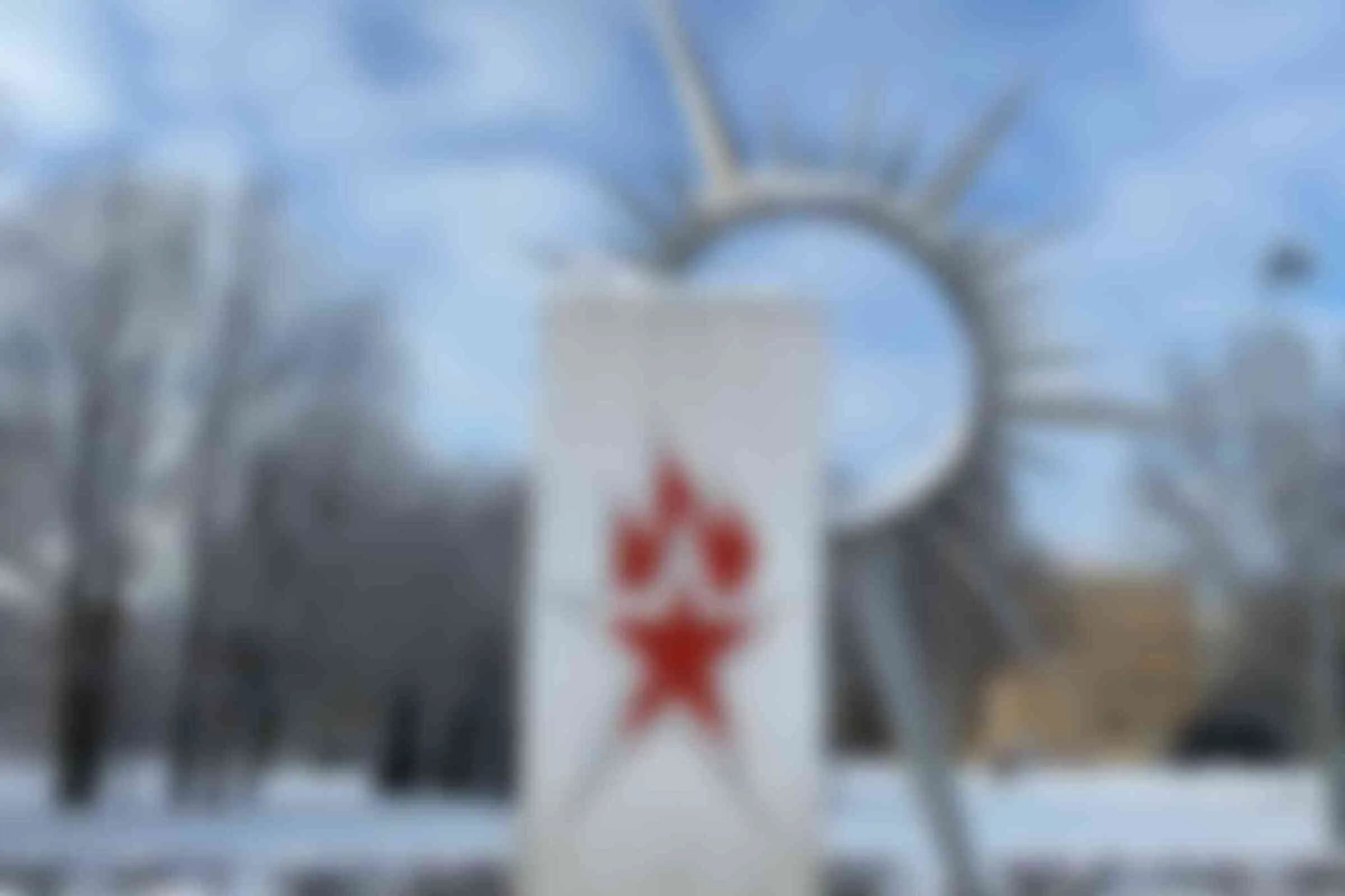 Откройте двери в мир квестов!