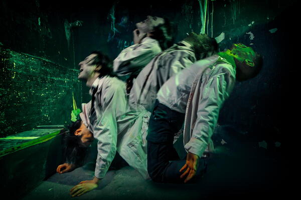 Фотография перформанса «Эпидемия. Нулевой пациент»