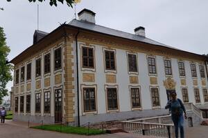 Фотография городского квеста Тайны семьи Романовых. Что скрывают дворцы? Часть 1. Нева от компании Ubego (Фото 1)