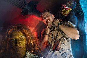 Фотография перформанса Побег из дома восковых фигур от компании Lama Quest (Фото 5)