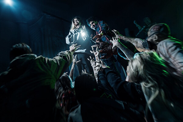 Фотография перформанса «The Walking Dead»