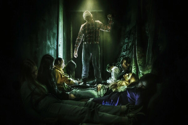 Фотография перформанса «Дом, который построил Джек»