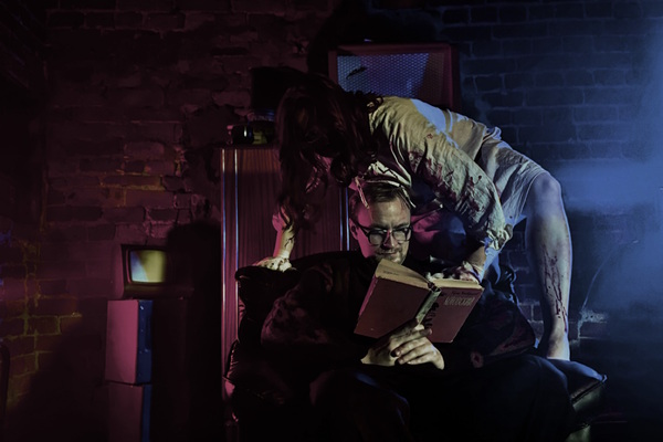 Фотография перформанса «Еретик»