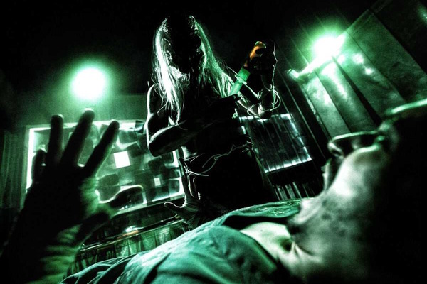 Фотография перформанса «Outlast»