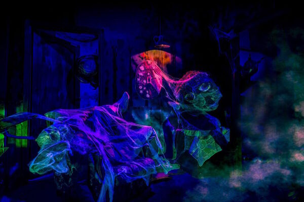 Фотография перформанса «Нейропсихоз»