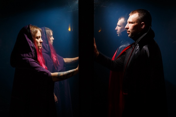 Проклятый театр