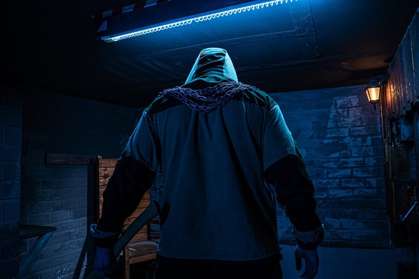 Фотография перформанса «Падший»